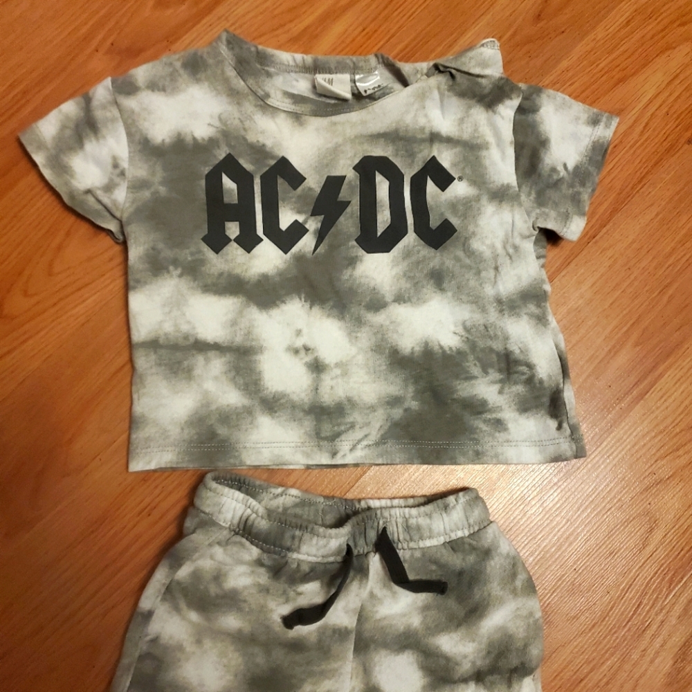 H&M ACDC Set